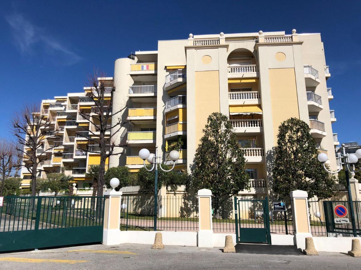 Charmant Studio A Cros De Cagnes Exteriör bild